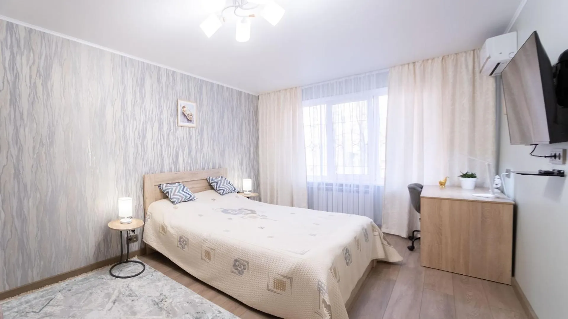 Cosy Nadezhda Apartment On The Jibek Joly Street Almaty